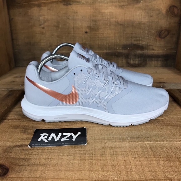 nike run swift wolf grey